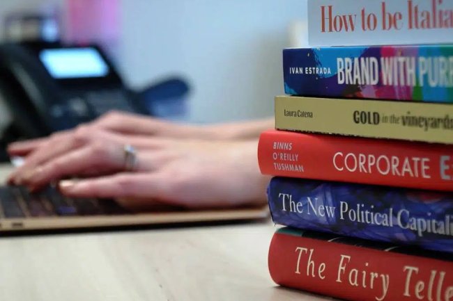 The Shifting Dynamics of Professional Author Representation